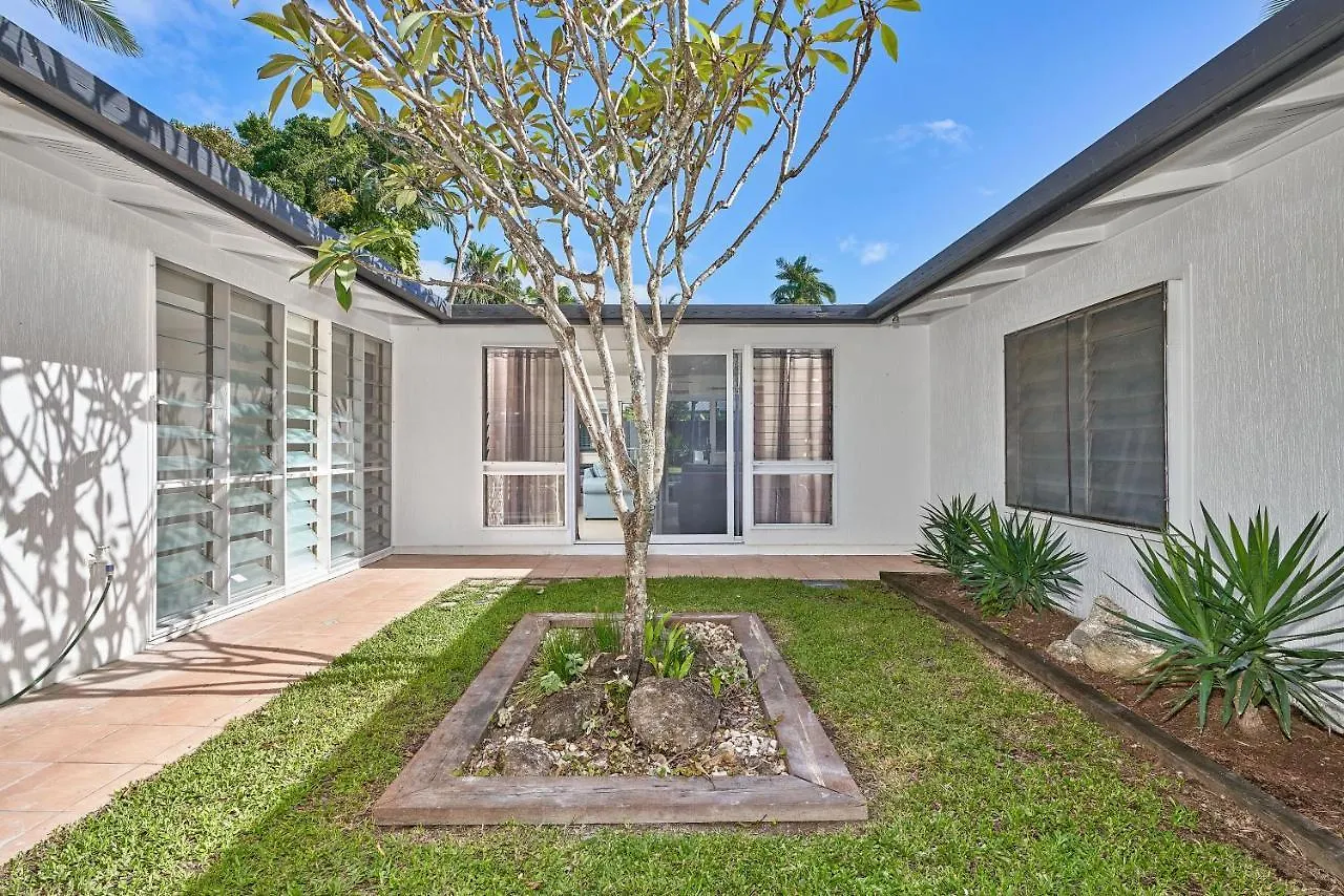 Endeavour Holiday House Clifton Beach Australia